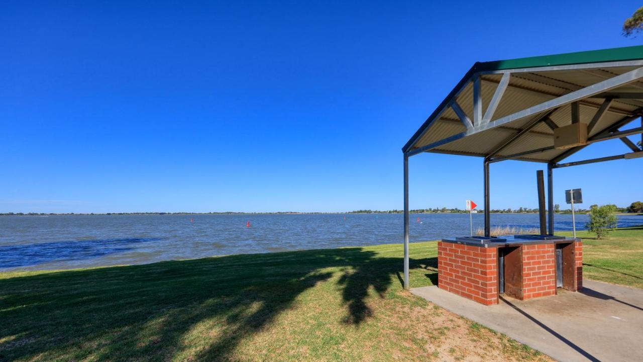Lake Boga Caravan Park Εξωτερικό φωτογραφία
